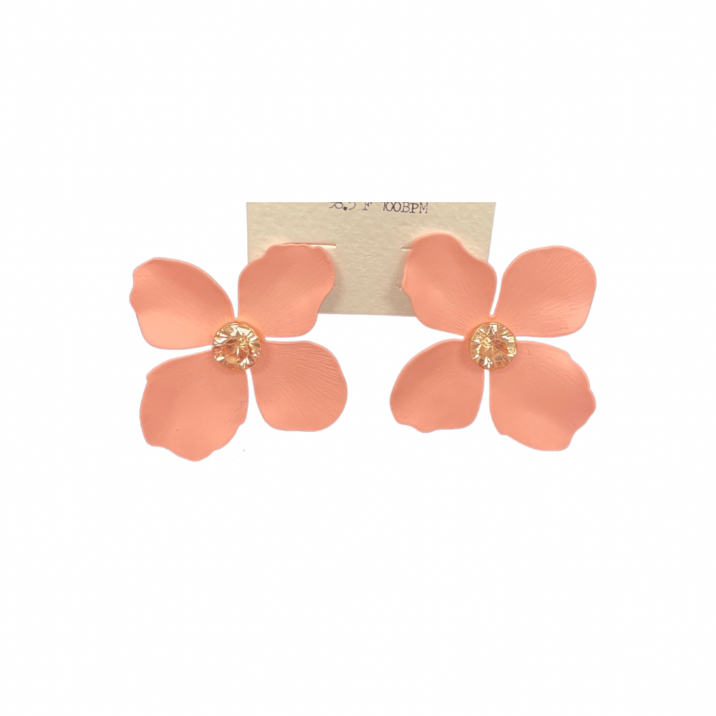 Light pink flower stud earrings